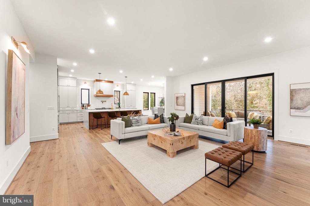 6539 FAIRLAWN DRIVE