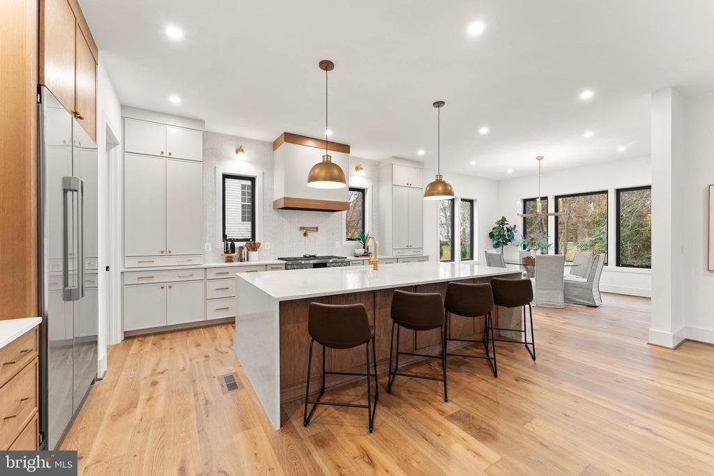 6539 FAIRLAWN DRIVE