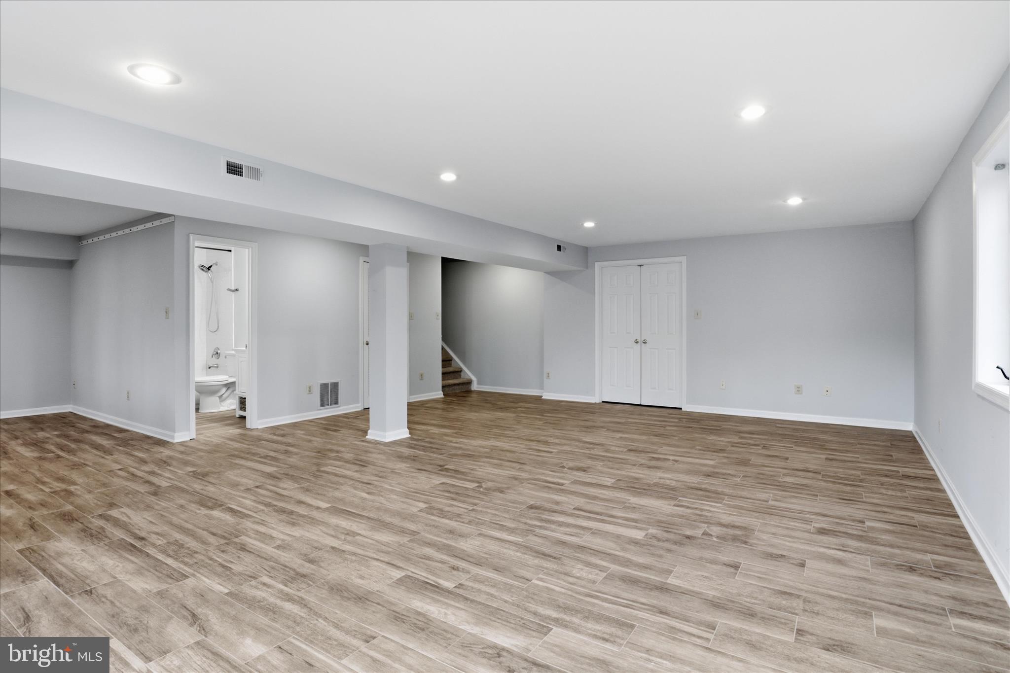 9111 WOOD SPICE LANE