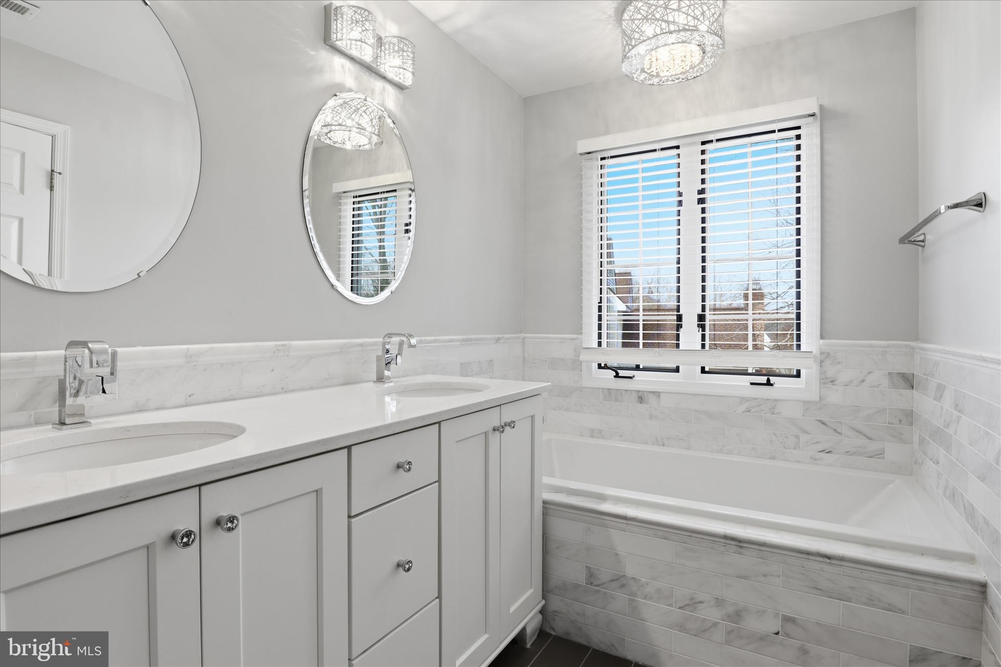 9111 WOOD SPICE LANE