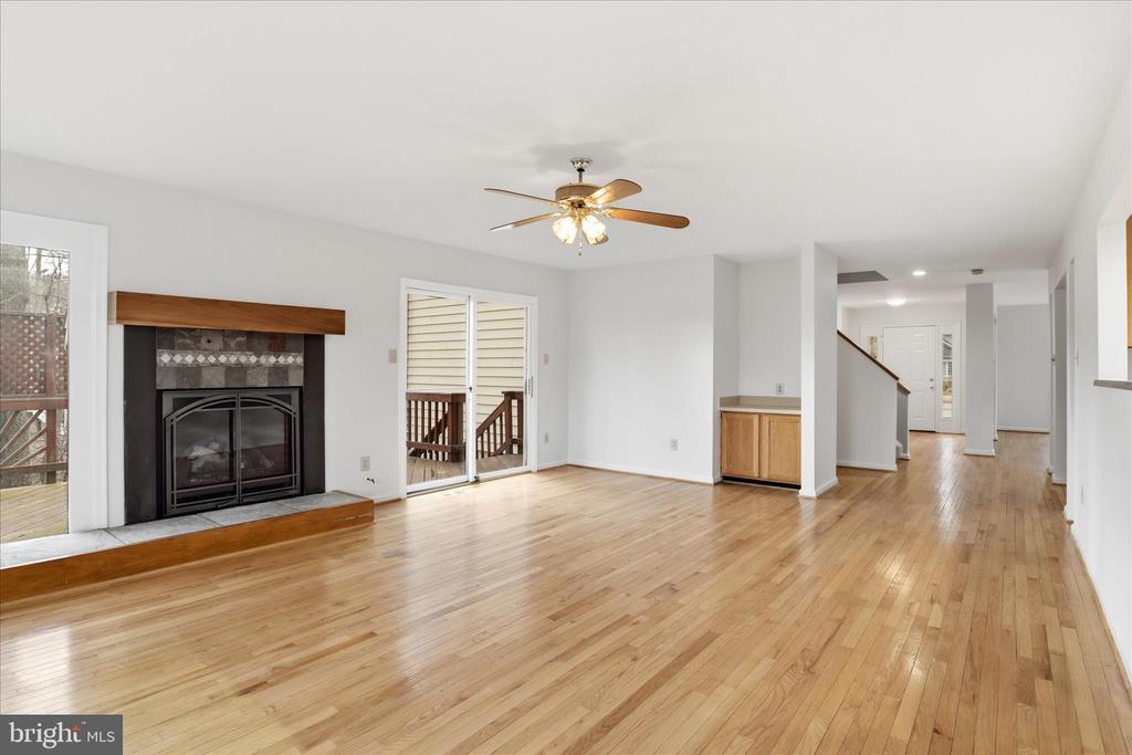 9111 WOOD SPICE LANE