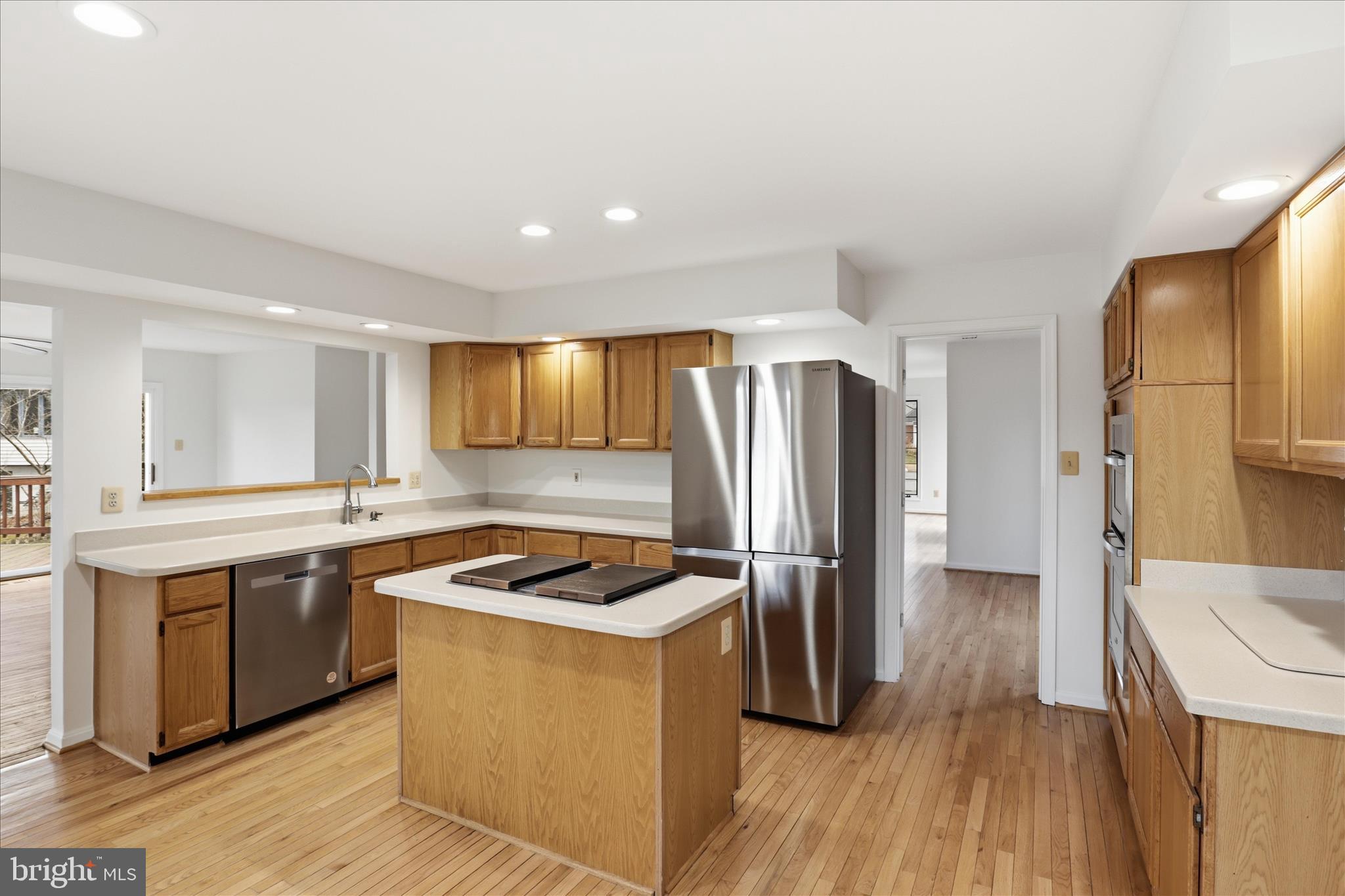 9111 WOOD SPICE LANE