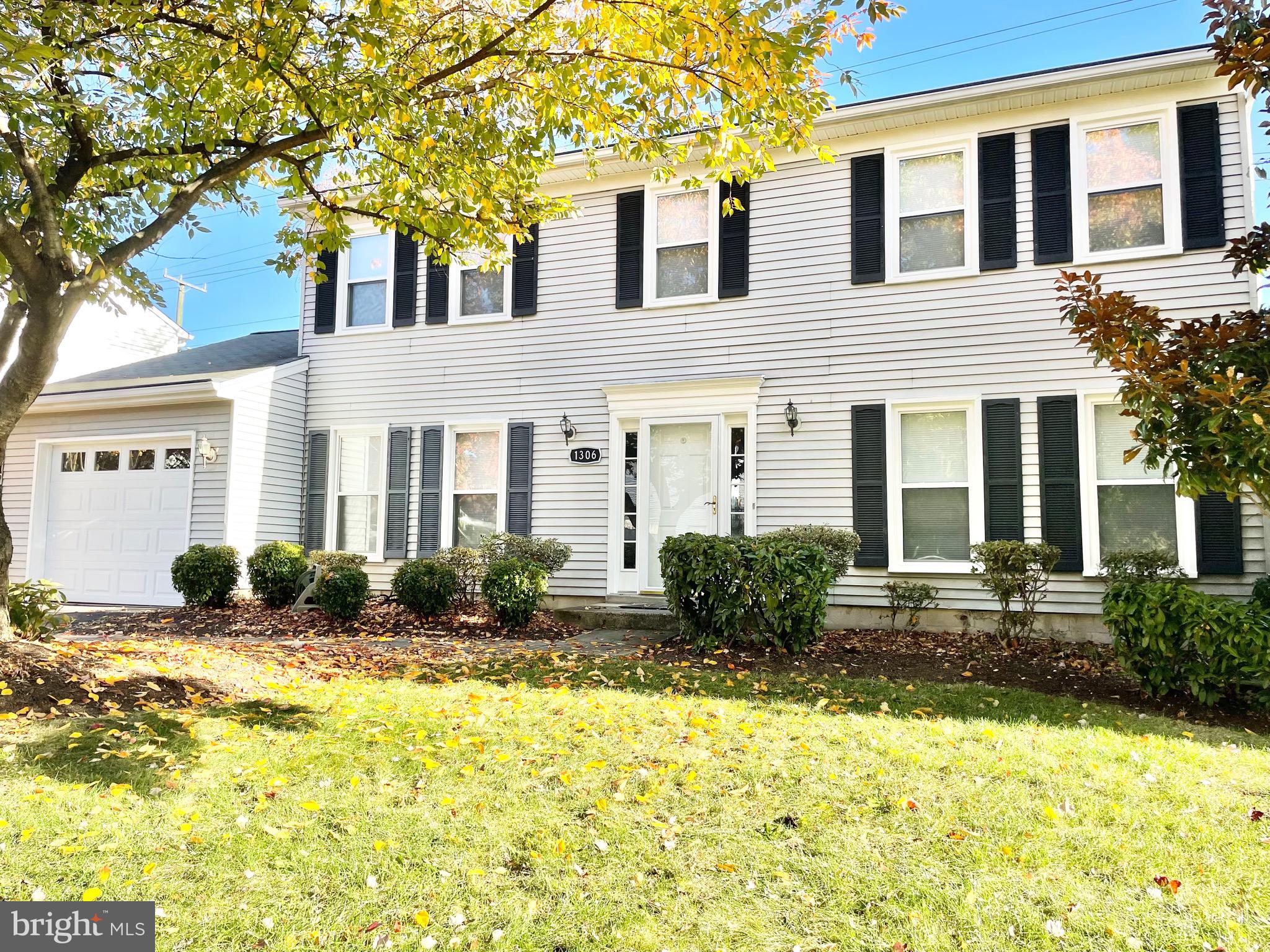 1306 MISTYVALE STREET