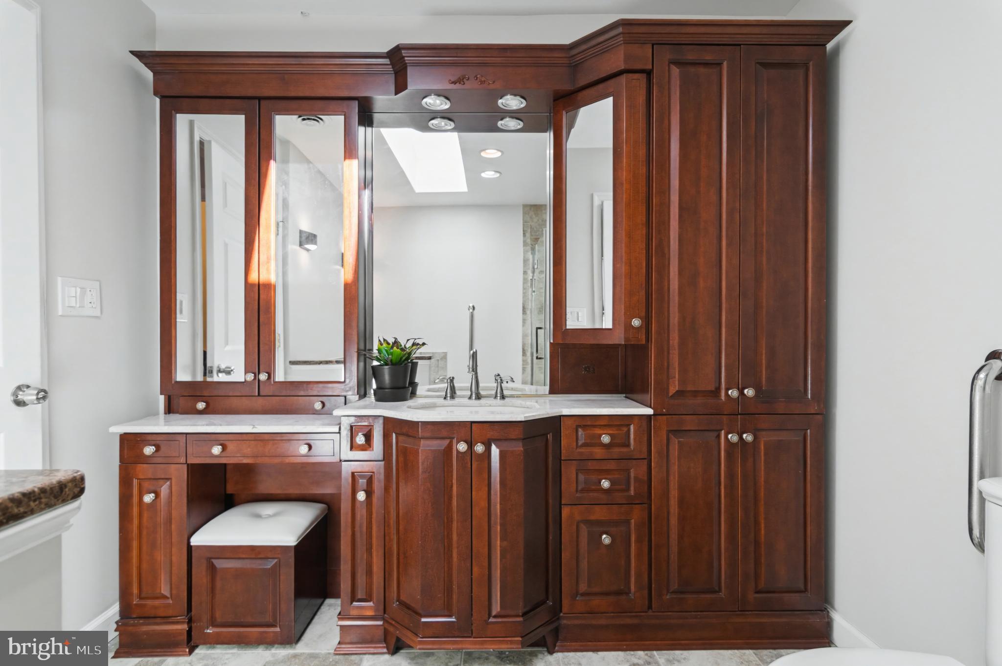 2920 FAIRMONT STREET