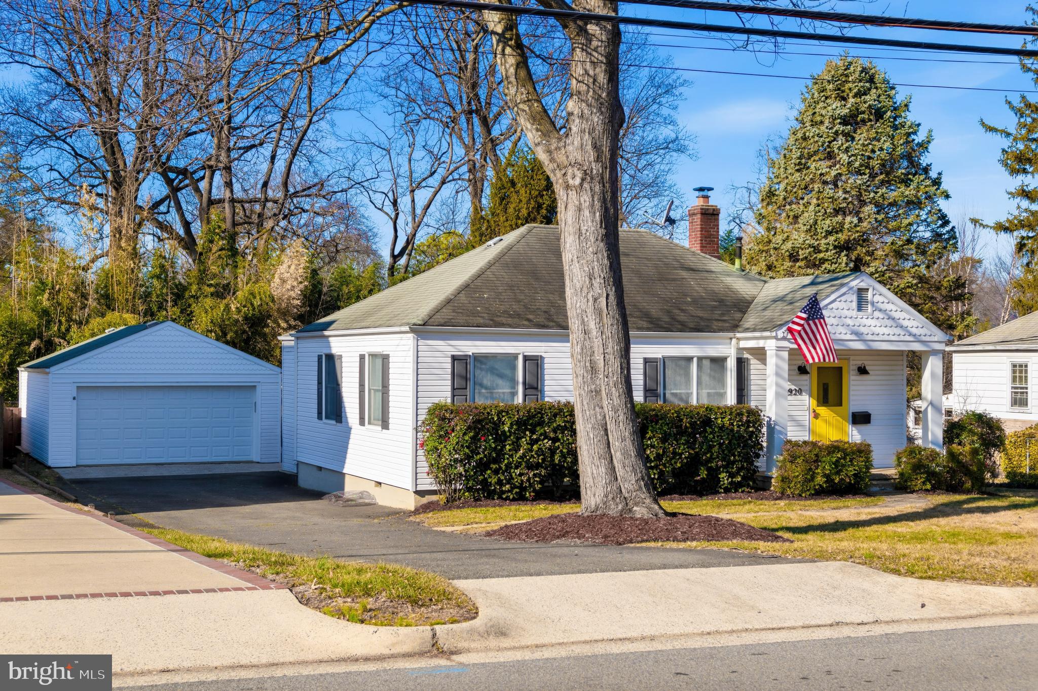 2920 FAIRMONT STREET