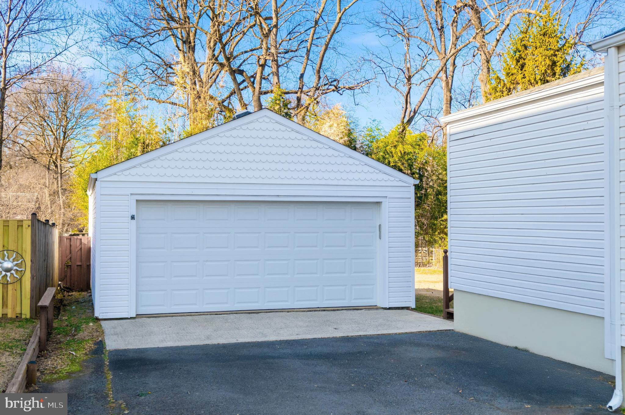 2920 FAIRMONT STREET