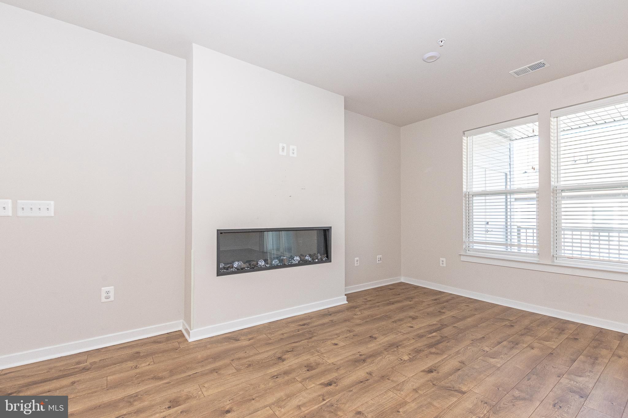 13639 DULLES TECHNOLOGY DRIVE 158