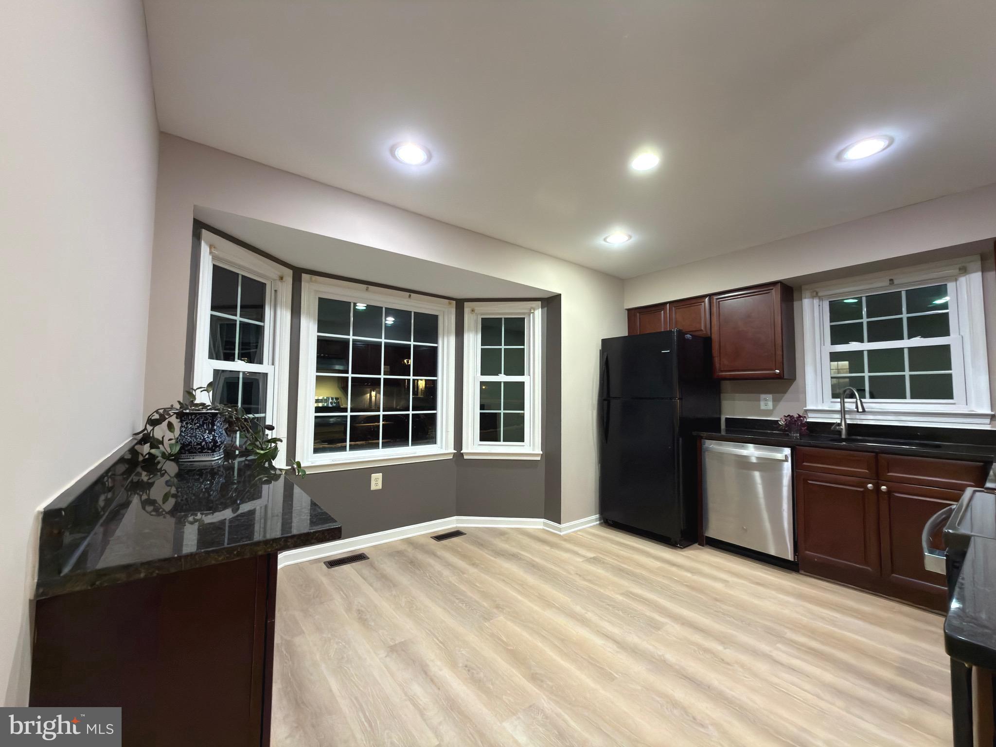 7684 GREEN GARLAND DRIVE