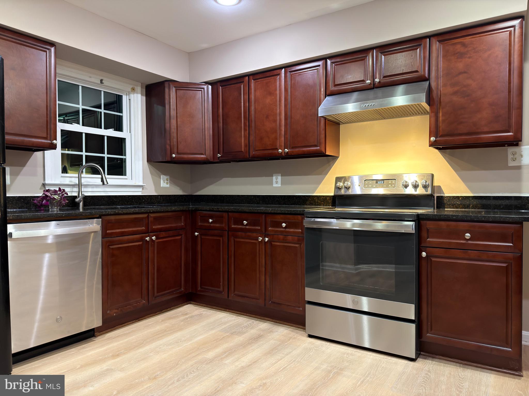 7684 GREEN GARLAND DRIVE