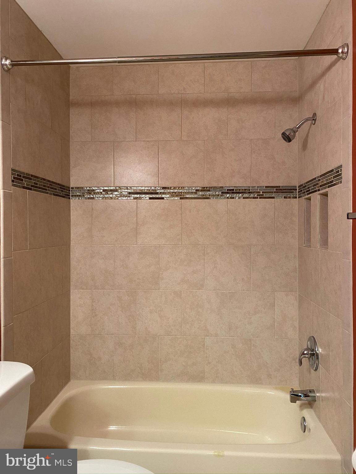 7684 GREEN GARLAND DRIVE