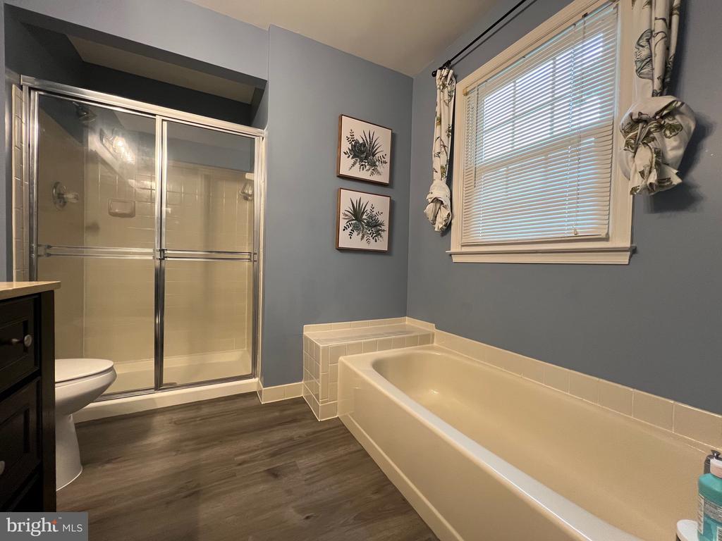 7684 GREEN GARLAND DRIVE