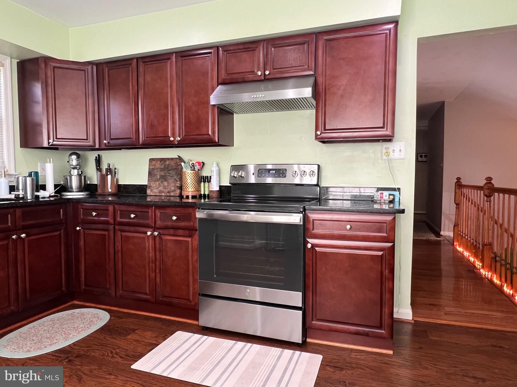 7684 GREEN GARLAND DRIVE