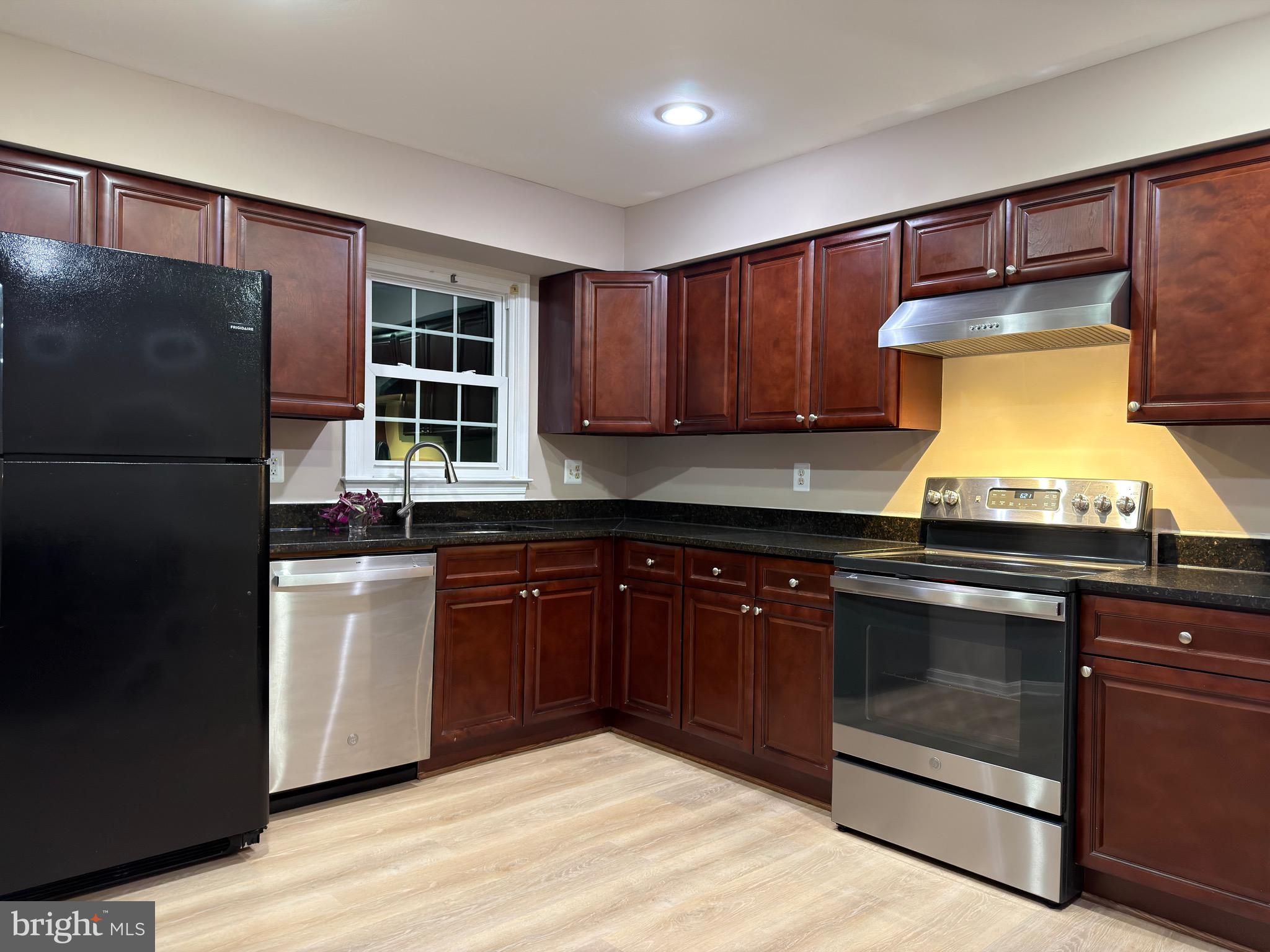 7684 GREEN GARLAND DRIVE