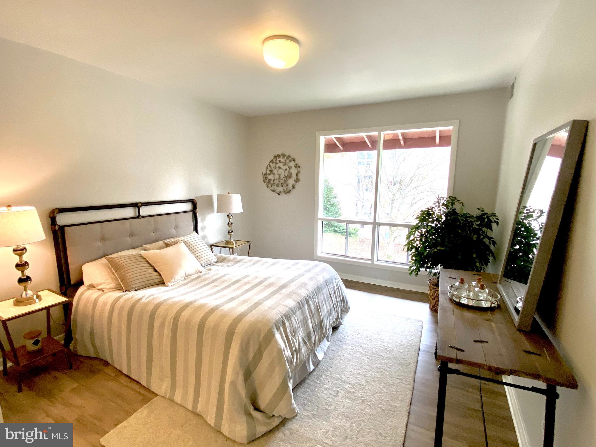 216 PARK TERRACE COURT SE 98