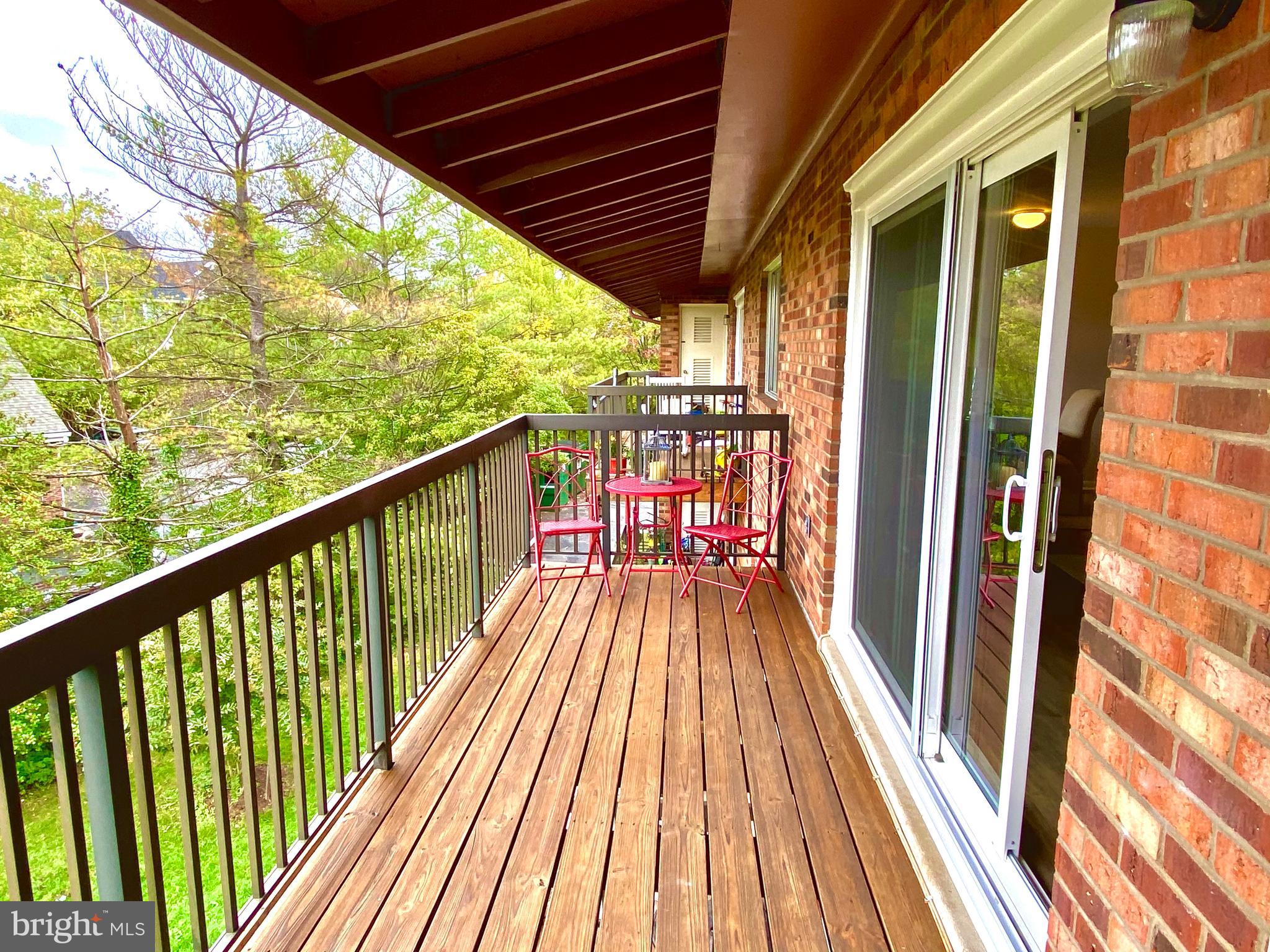 216 PARK TERRACE COURT SE 98