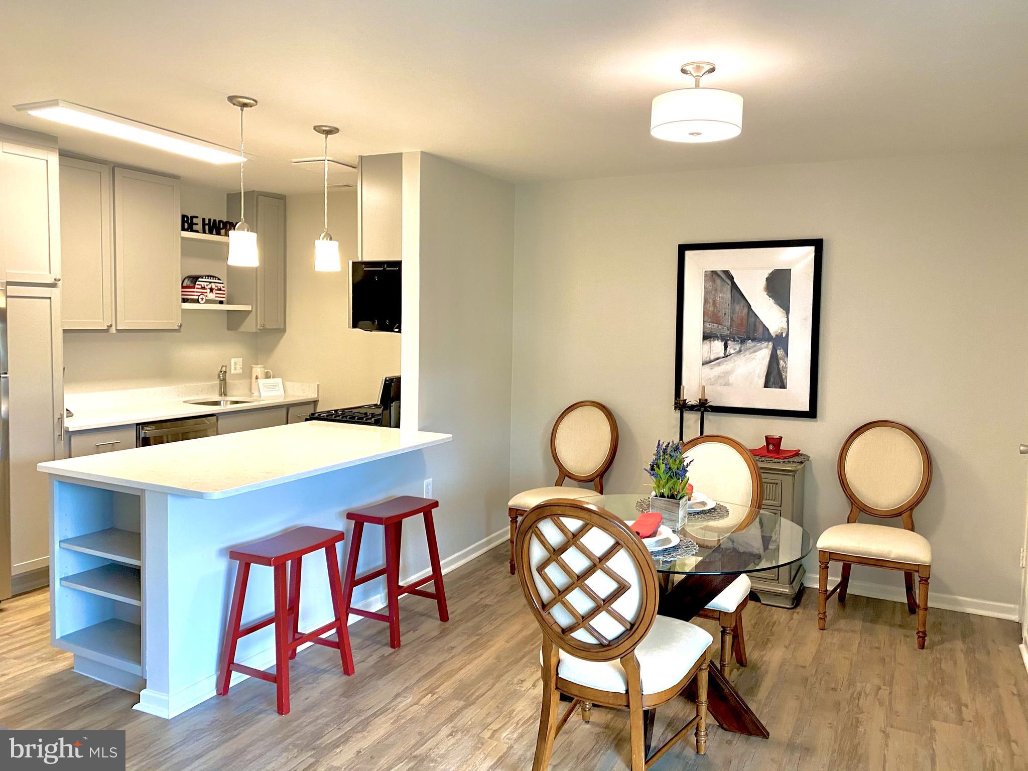 216 PARK TERRACE COURT SE 98