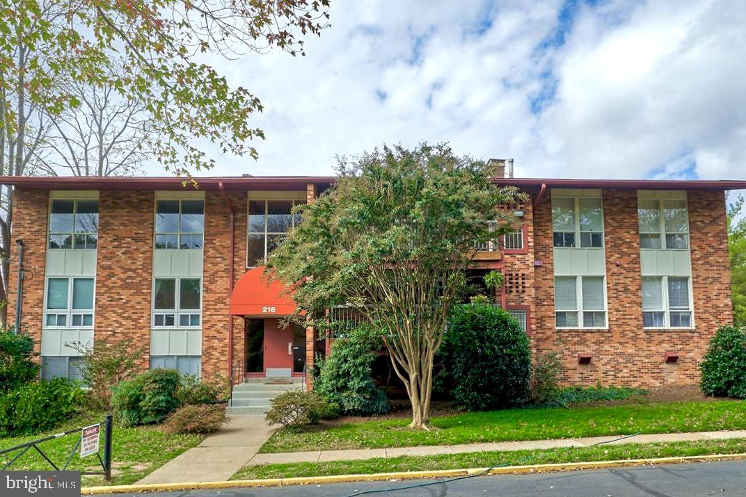 216 PARK TERRACE COURT SE 98