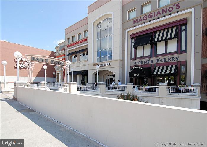 216 PARK TERRACE COURT SE 98