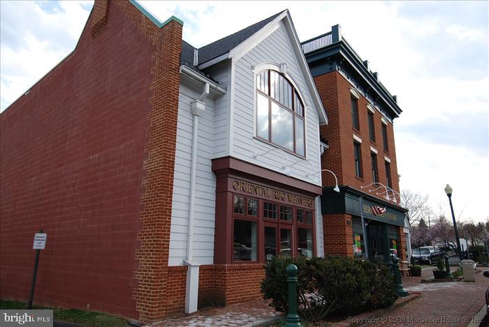 216 PARK TERRACE COURT SE 98