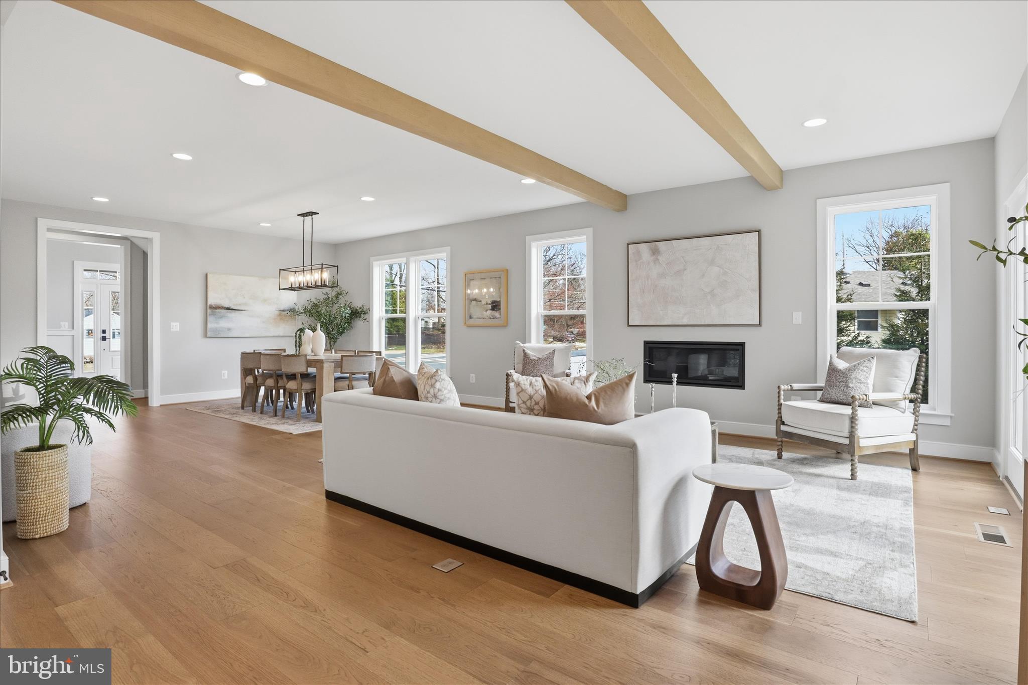 602 TAPAWINGO ROAD SW