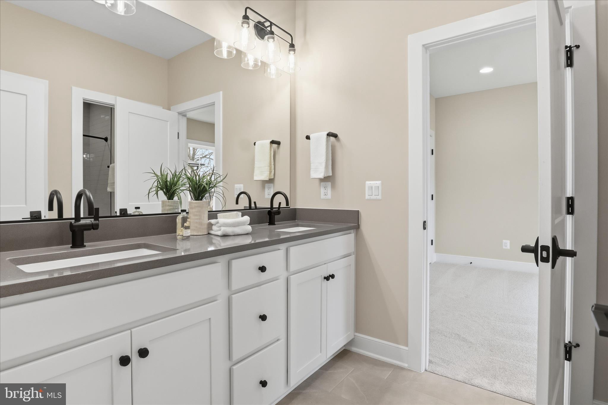 602 TAPAWINGO ROAD SW