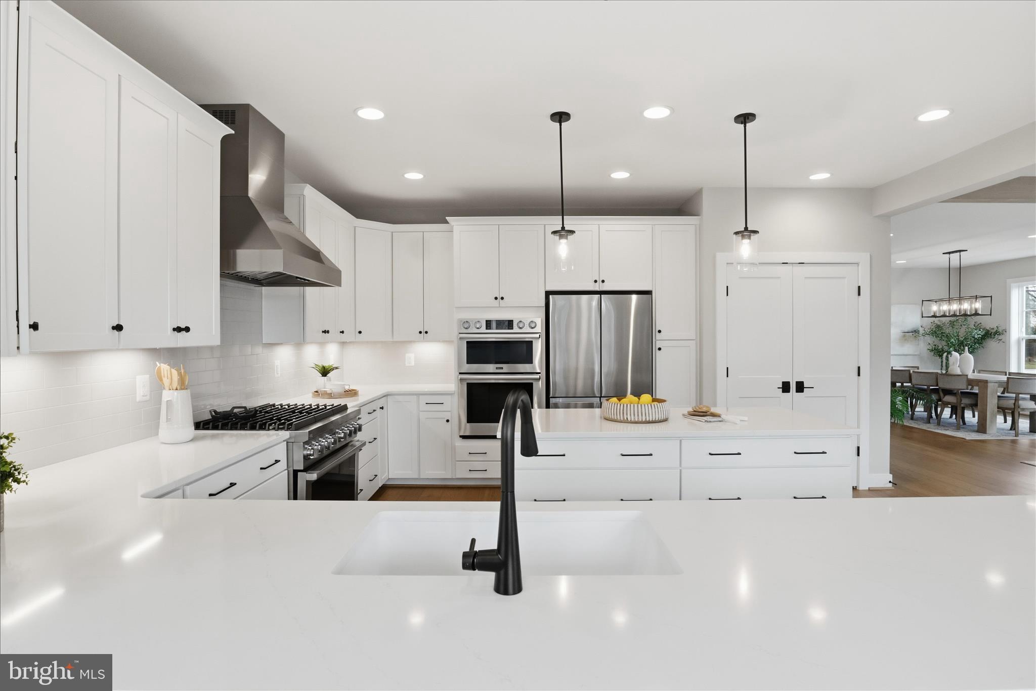 602 TAPAWINGO ROAD SW