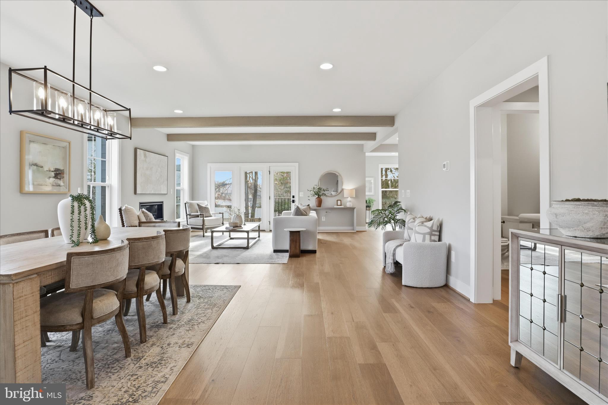 602 TAPAWINGO ROAD SW