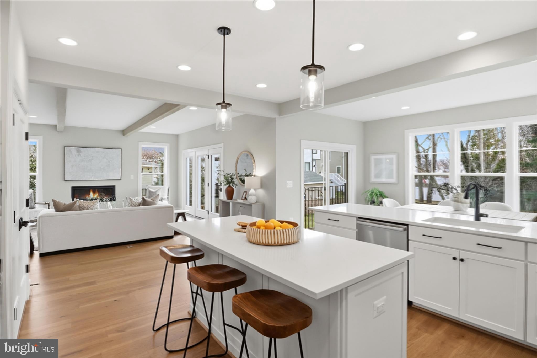 602 TAPAWINGO ROAD SW