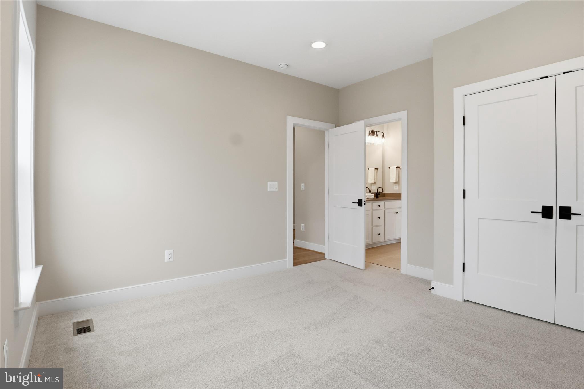 602 TAPAWINGO ROAD SW