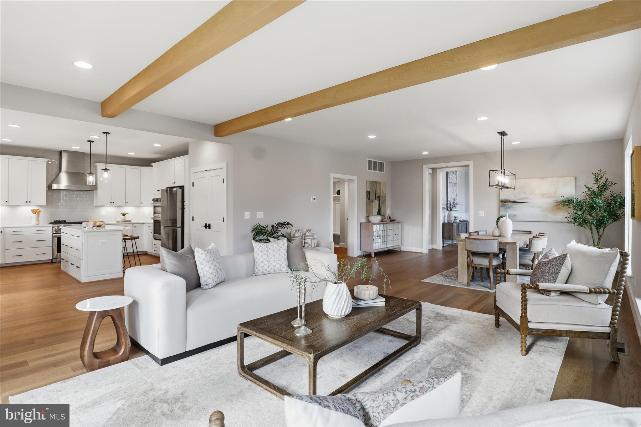 602 TAPAWINGO ROAD SW