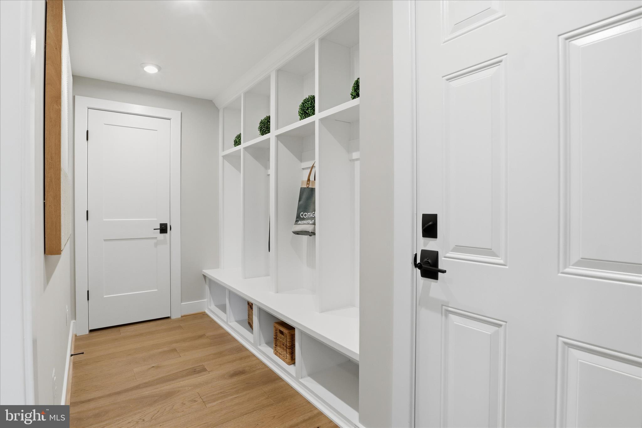 602 TAPAWINGO ROAD SW