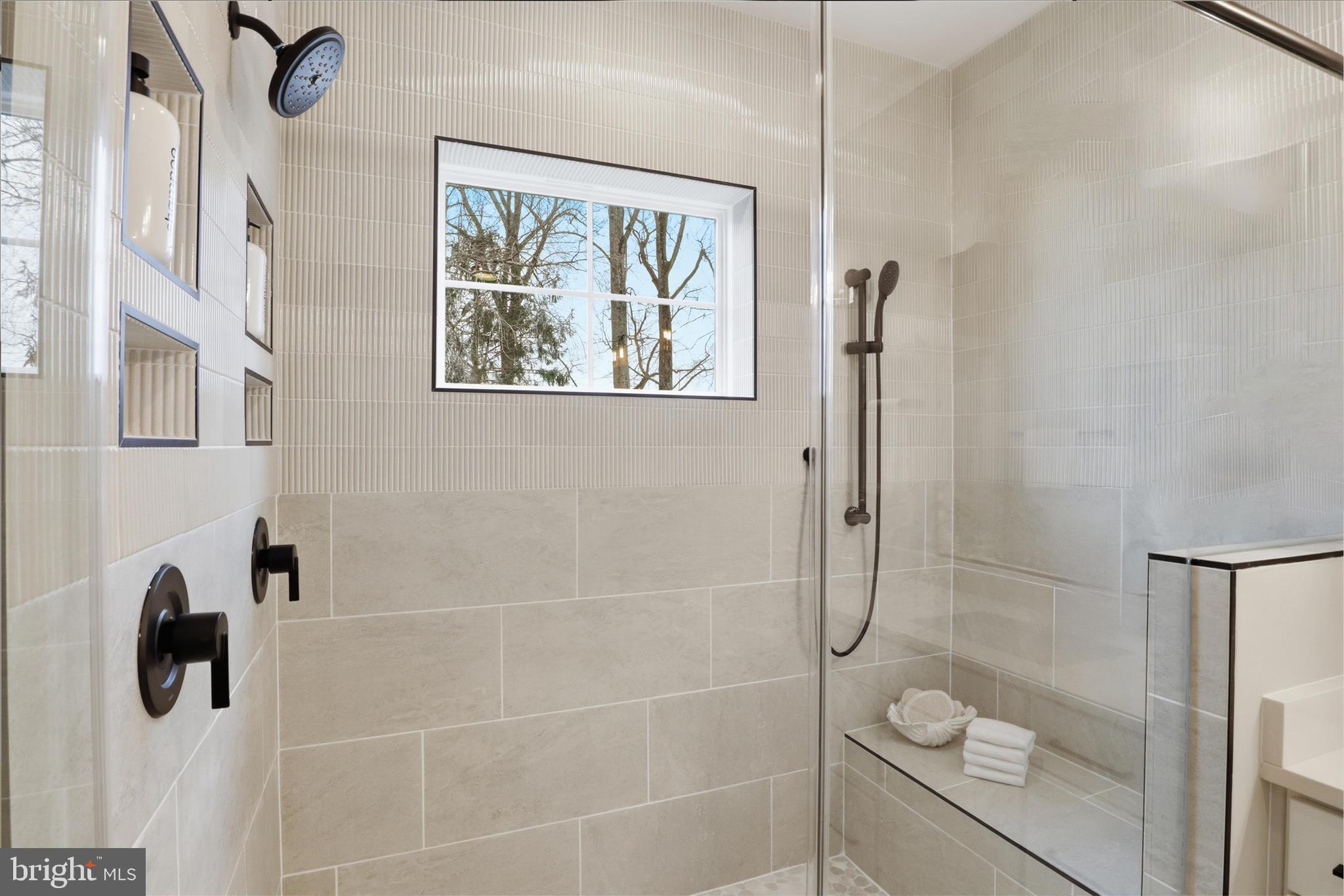 602 TAPAWINGO ROAD SW