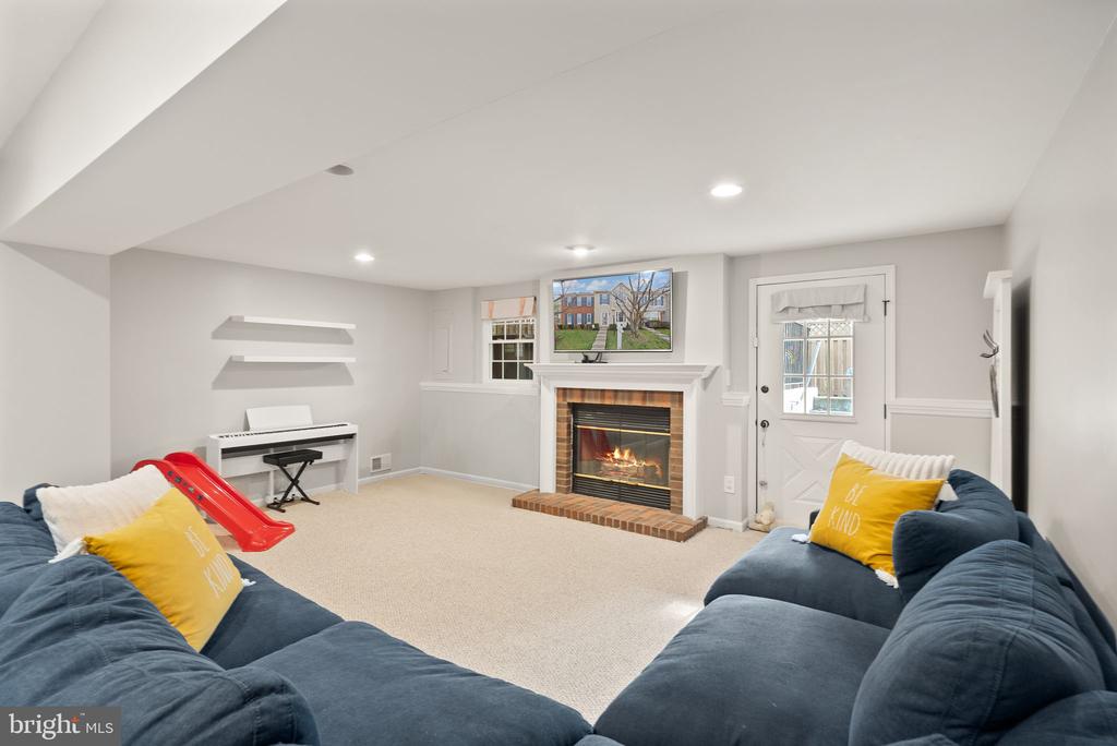 6020 KESTNER CIRCLE