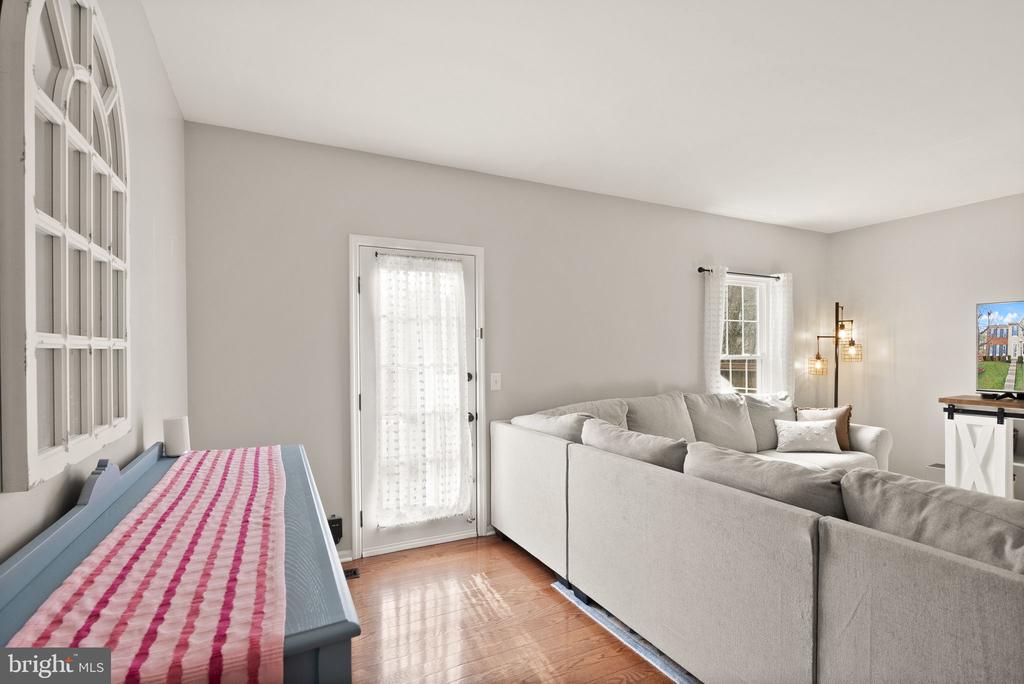 6020 KESTNER CIRCLE