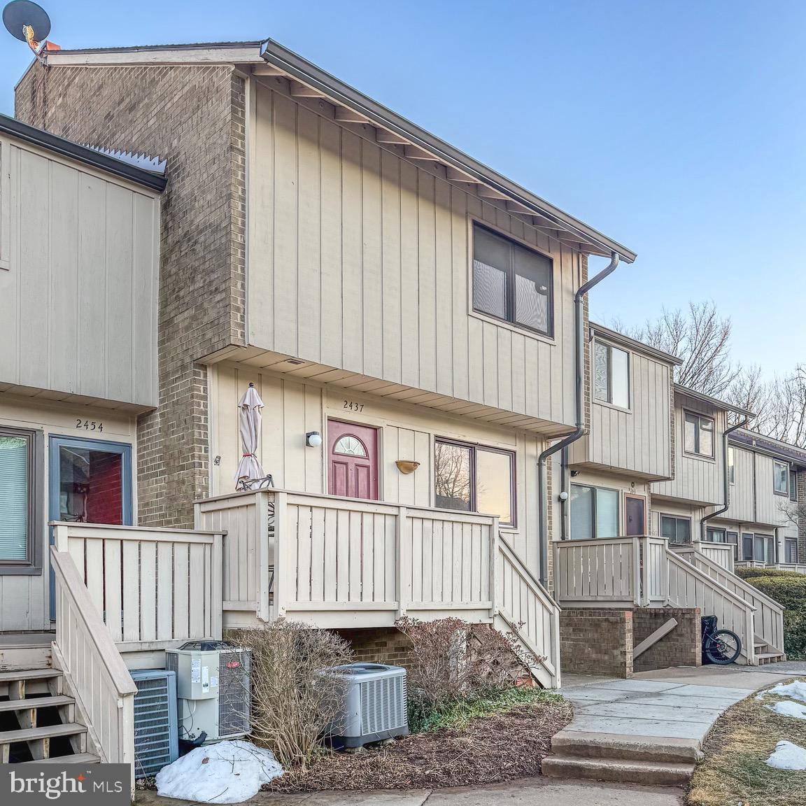 2437 GLENGYLE DRIVE 222