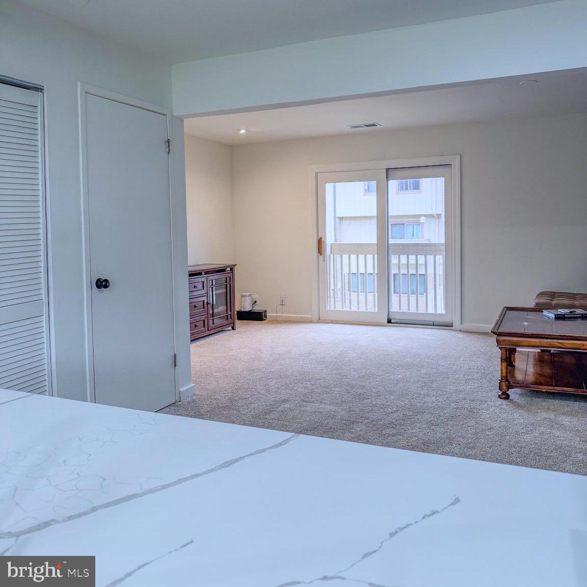 2437 GLENGYLE DRIVE 222