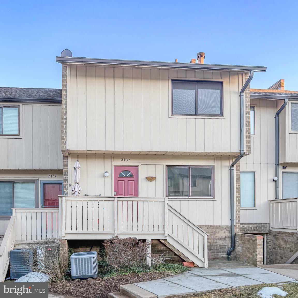 2437 GLENGYLE DRIVE 222