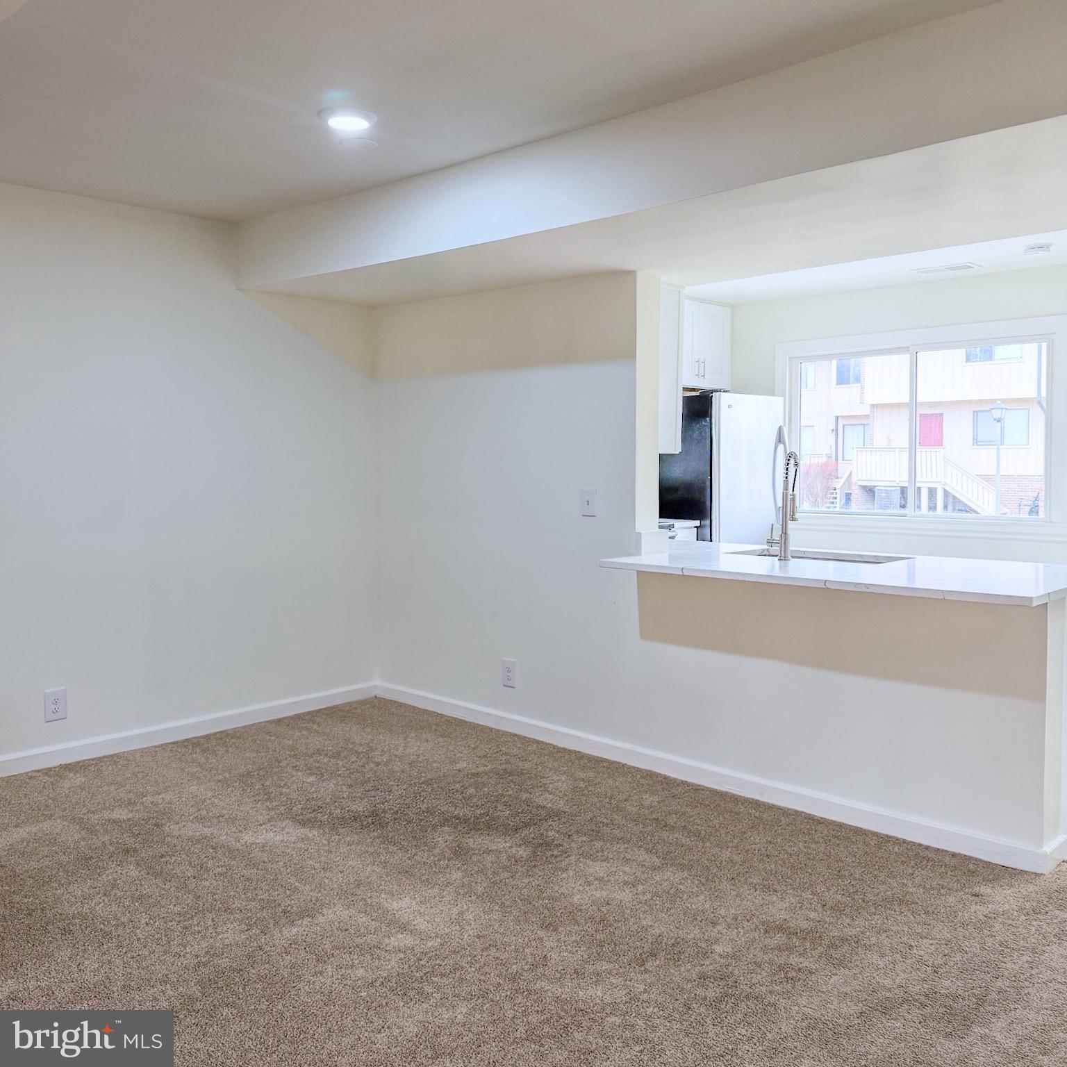 2437 GLENGYLE DRIVE 222