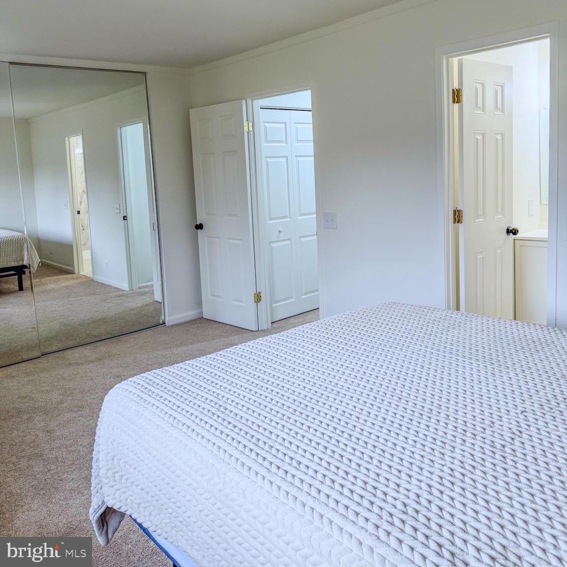 2437 GLENGYLE DRIVE 222