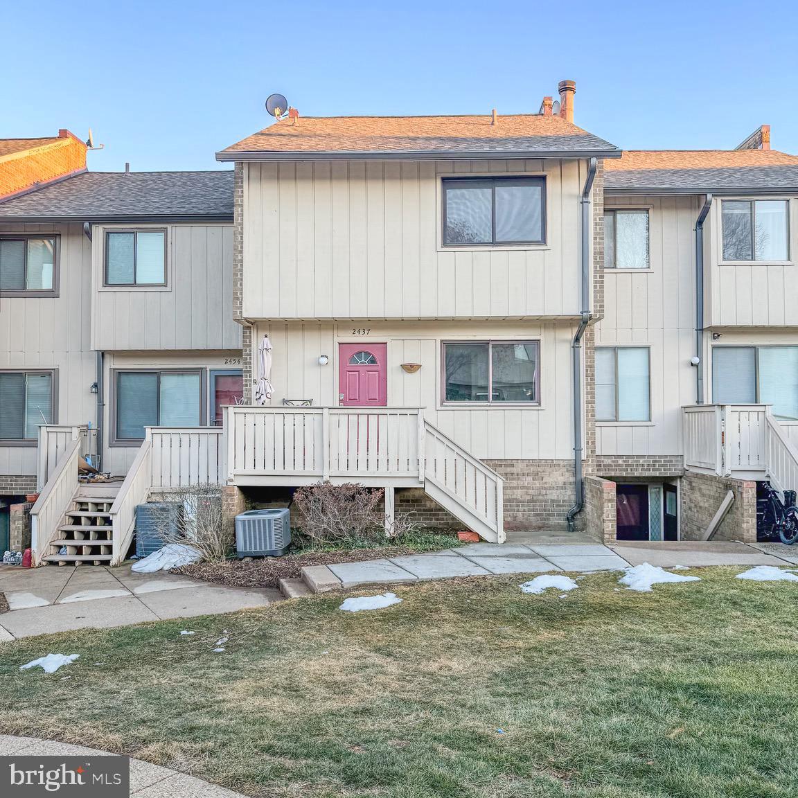 2437 GLENGYLE DRIVE 222