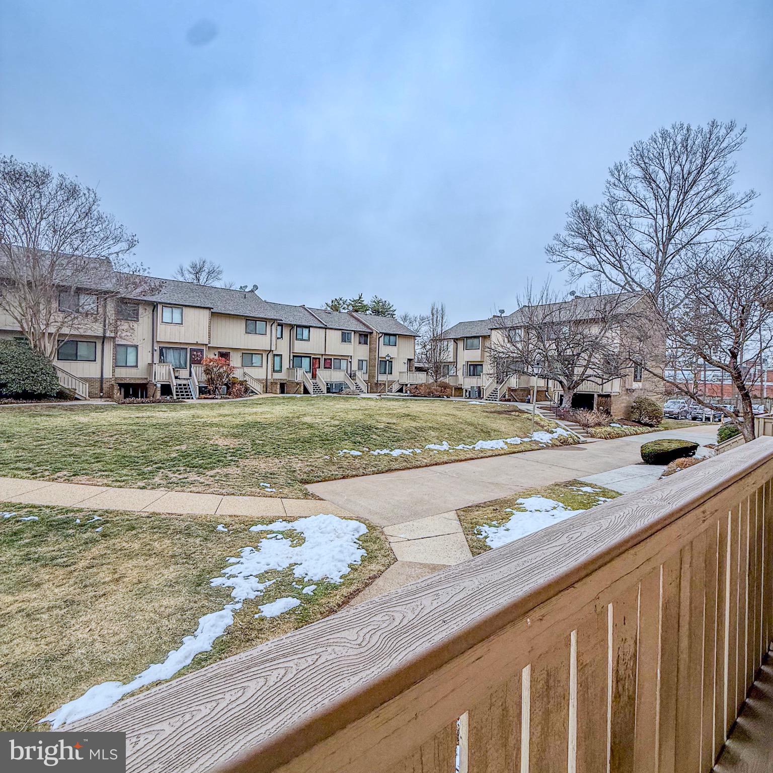 2437 GLENGYLE DRIVE 222