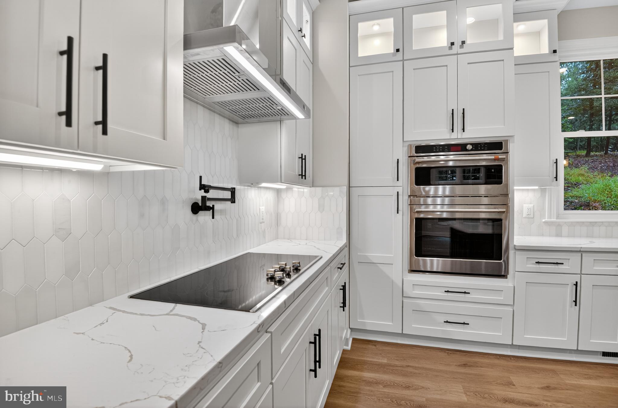 11600 BLUE RIDGE LANE