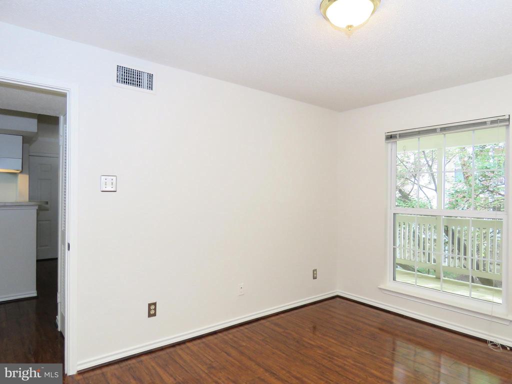 1532 LINCOLN WAY 203