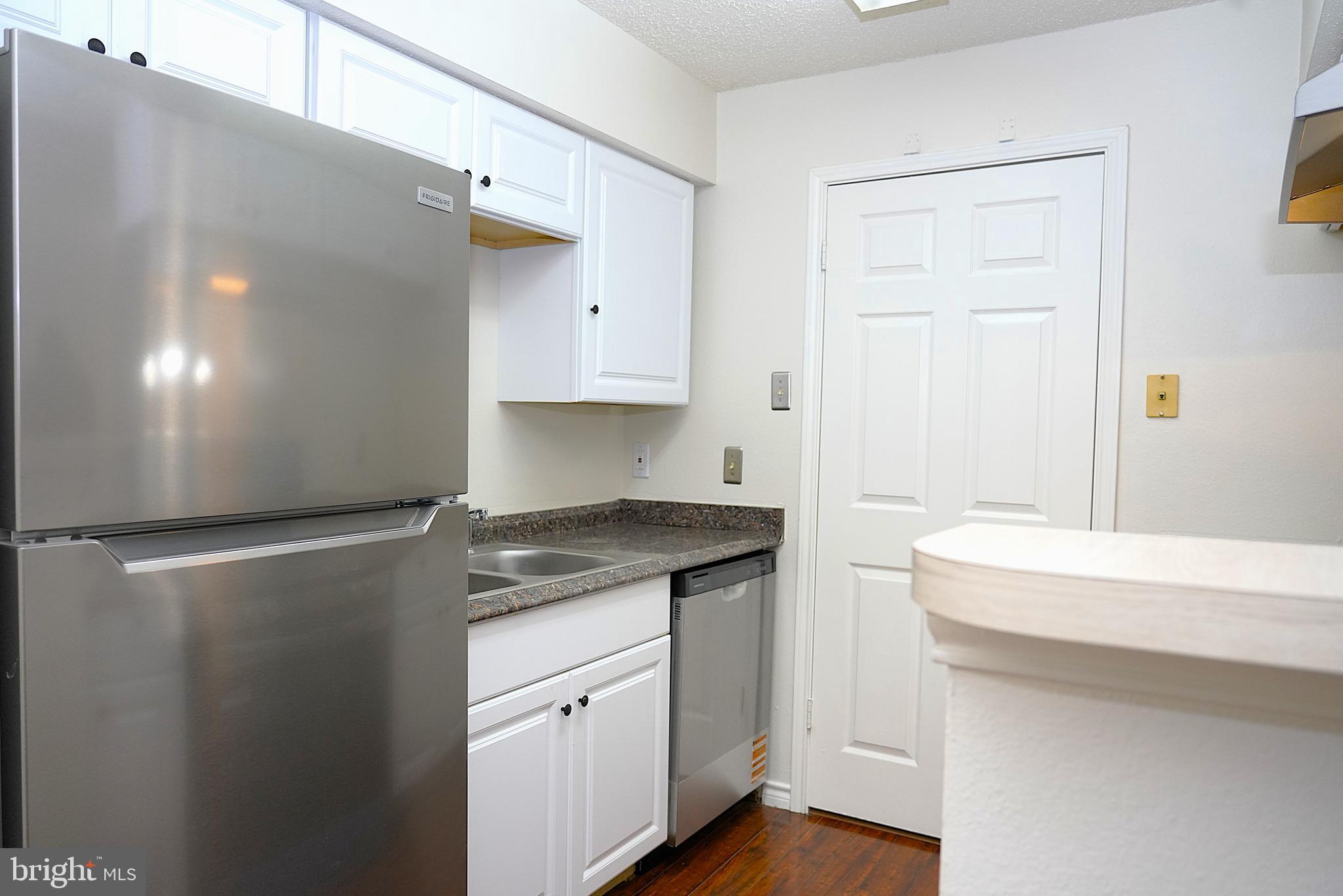 1532 LINCOLN WAY 203