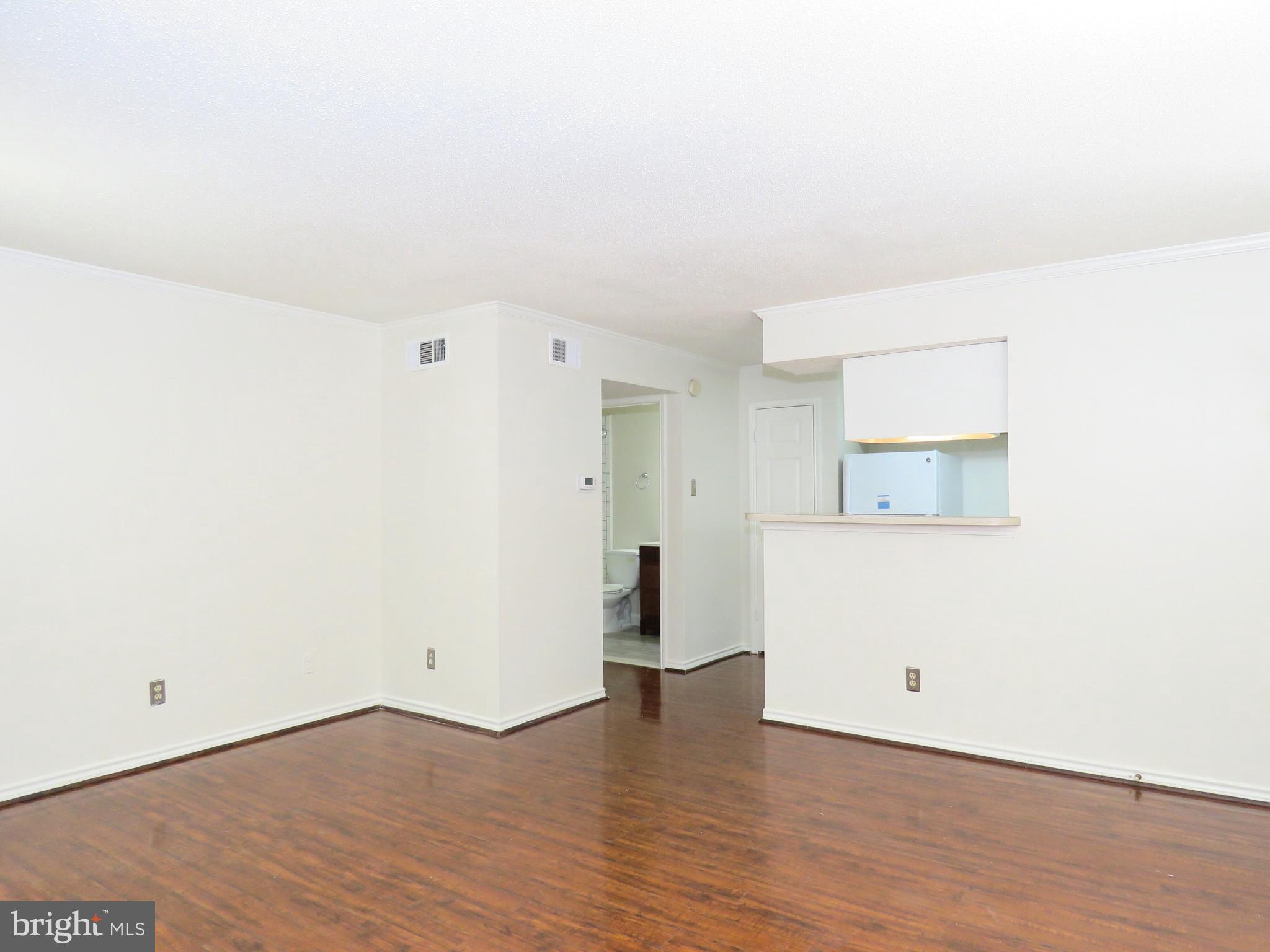 1532 LINCOLN WAY 203