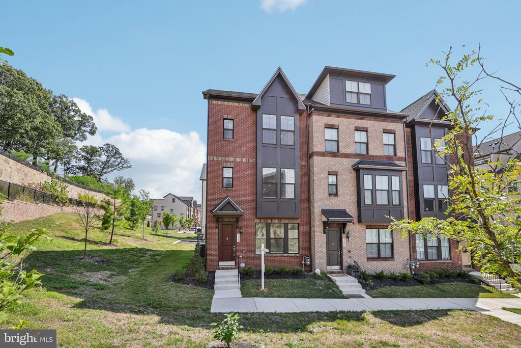 7355 MOUNTAINEER DRIVE