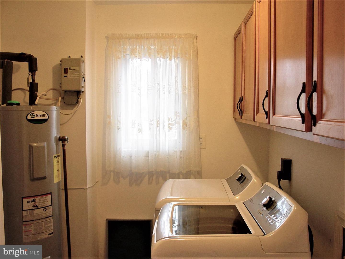 2537 OAKHAMPTON PLACE