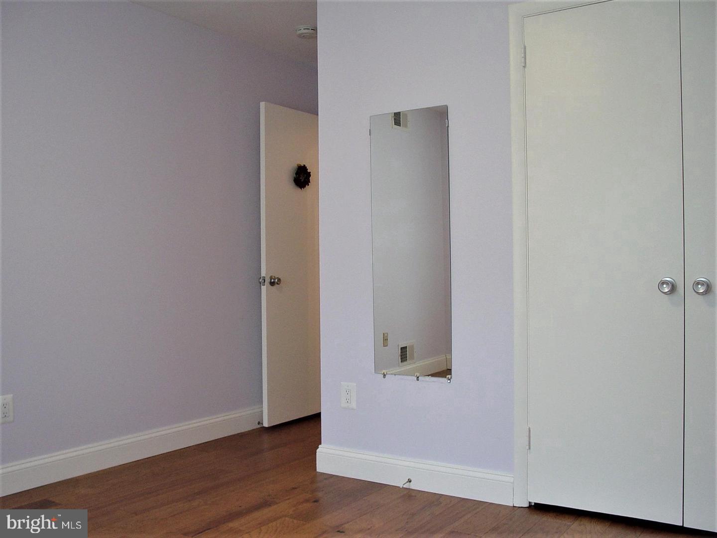 2537 OAKHAMPTON PLACE