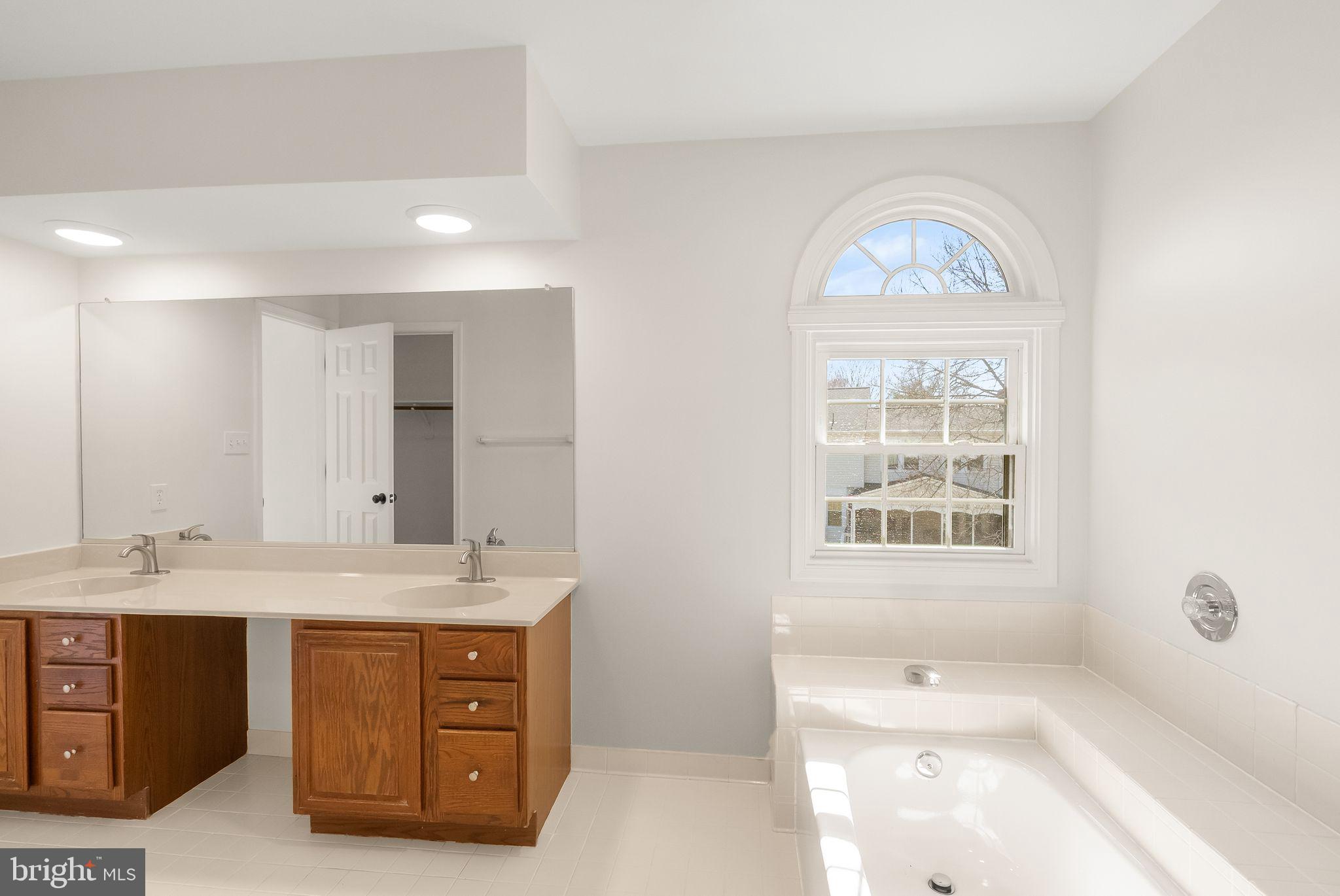 14379 ROUND LICK LANE