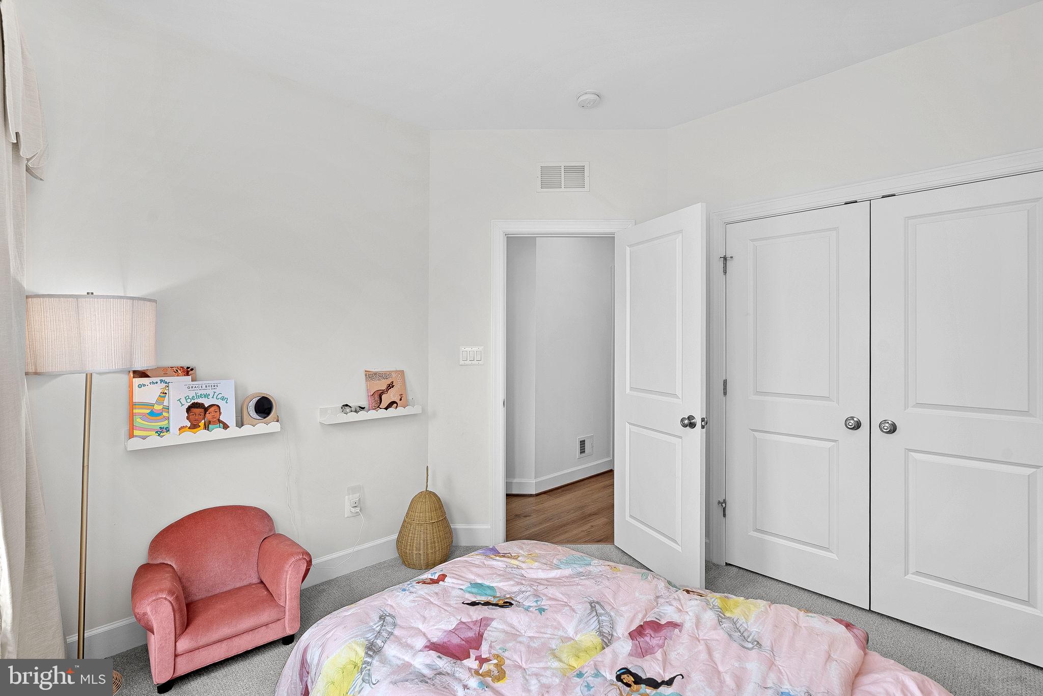 5237 RIDGEVIEW RETREAT DRIVE